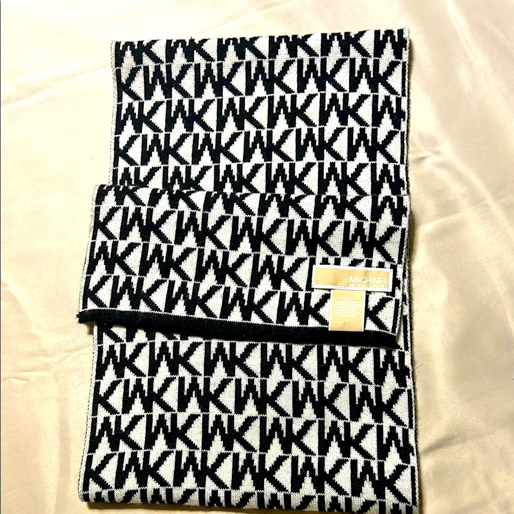 Michael Kors Monogram Black and White Scarf